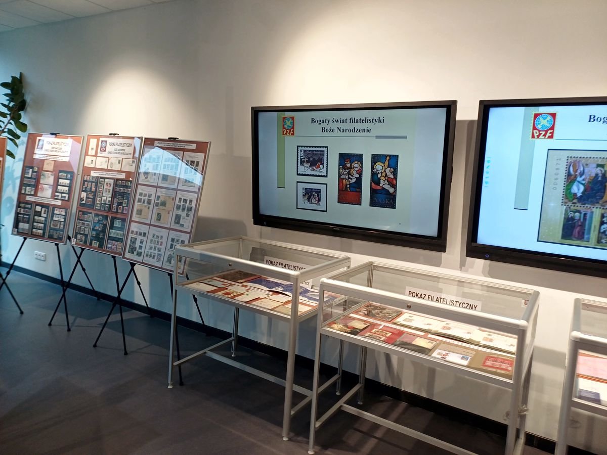 Bożonarodzeniowy pokaz filatelistyczny w Lesznie
